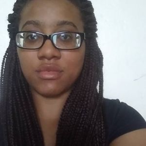 Meet your Posher, Dionna